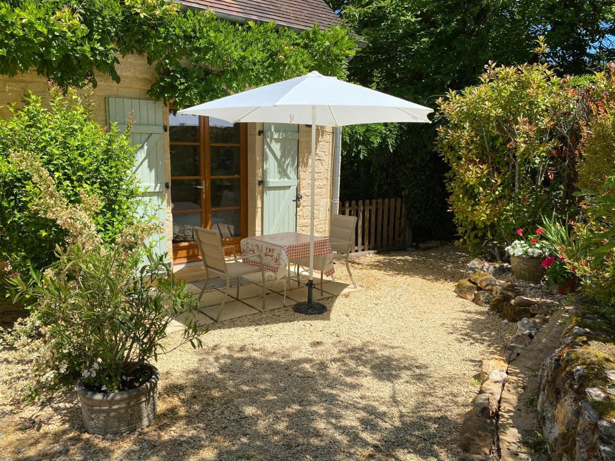 Les Jonquilles Bed and Breakfast Domme Exteriör bild