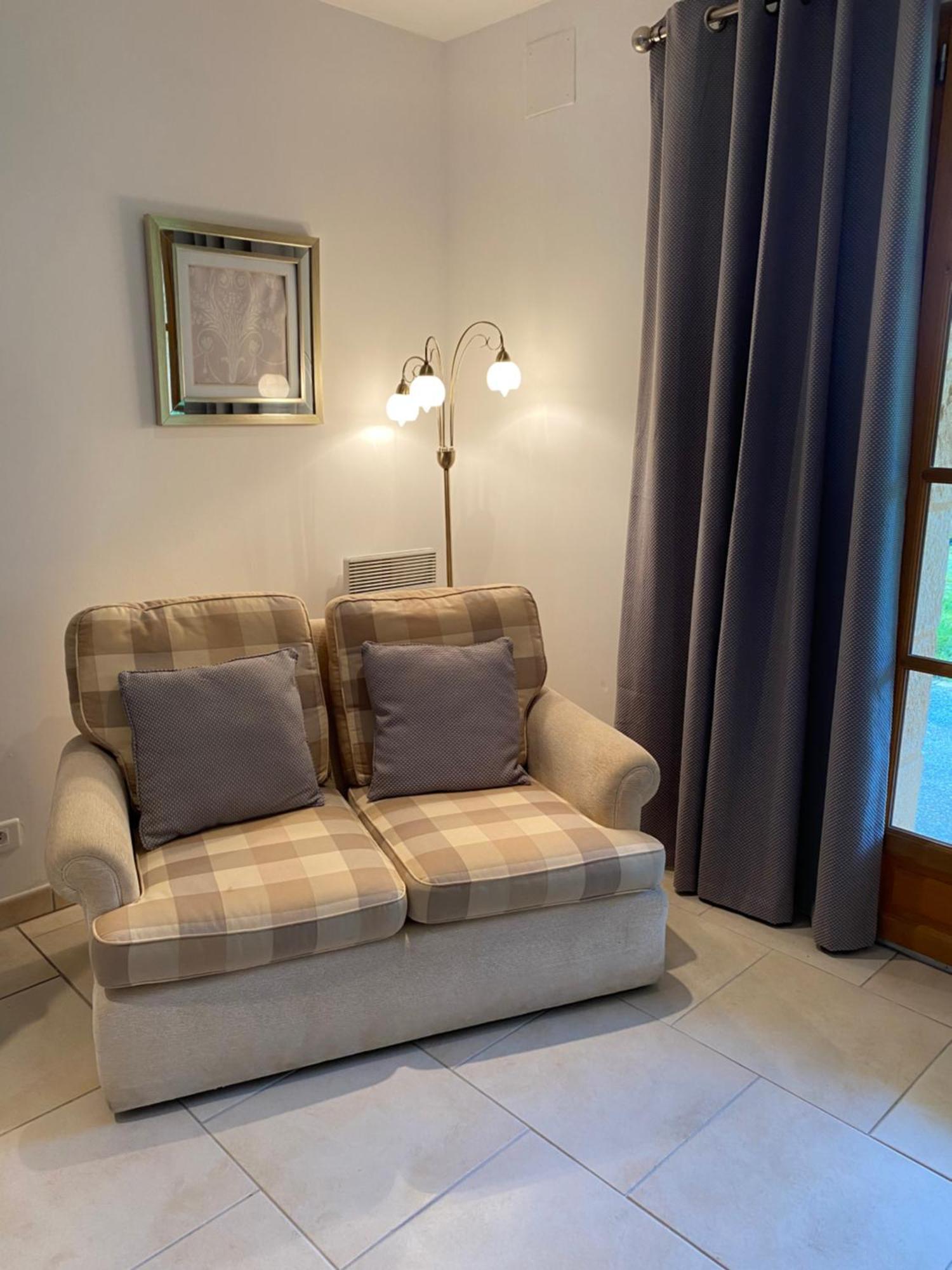 Les Jonquilles Bed and Breakfast Domme Exteriör bild